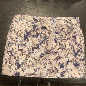 EUC BCBGen skirt with tie detail in front